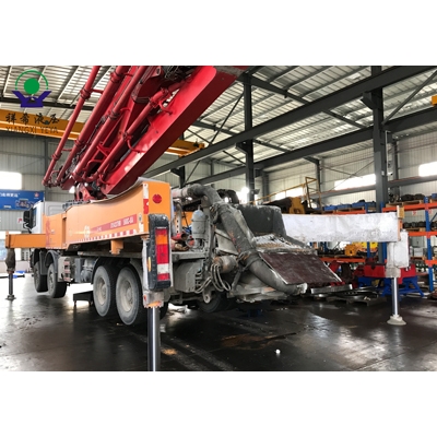 三一SY5423THB混凝土泵車，液壓泵拆裝維修