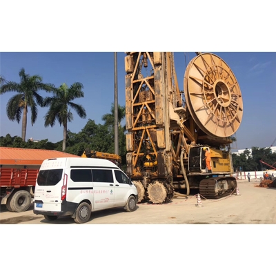 祥希液壓 利勃海爾885雙輪銑 現(xiàn)場(chǎng)服務(wù)